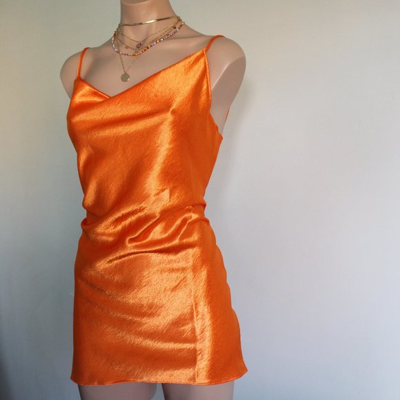 🐚🌞Summer tings Collection// Tangerine mini Dress - Picture 3 of 5